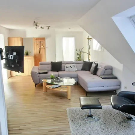 Apartment Luebecker Str 8 Whg 3 *
